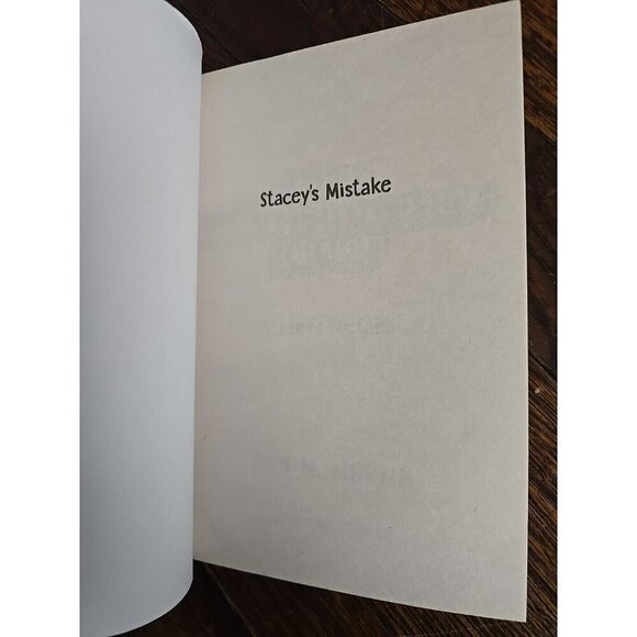 Stacey's Mistake the Baby-Sitters Club #18 by Ann M. Martin 2021 Paperback - Picture 4 of 7